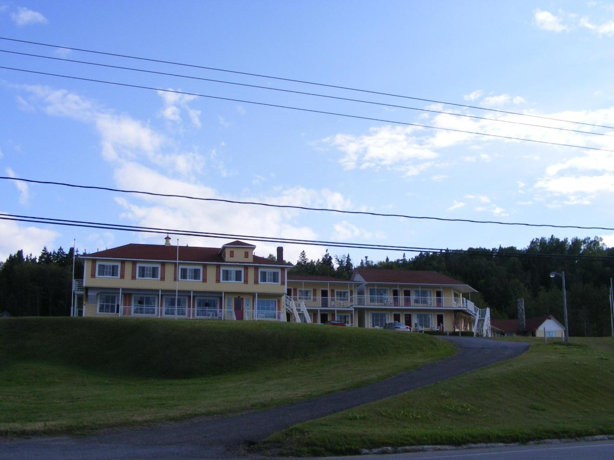 Hotel Motel Bon Accueil Rivière-la-Madeleine المظهر الخارجي الصورة